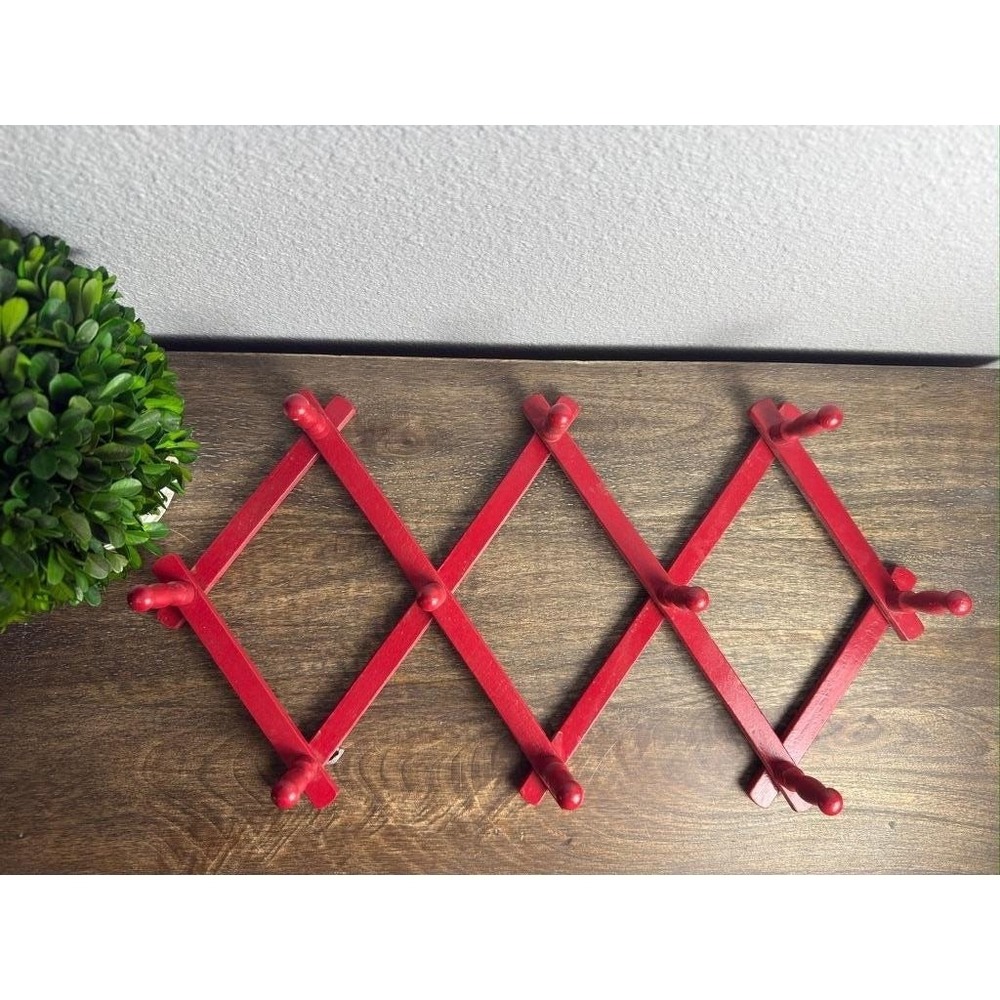 Vintage Red Accordion Mug Rack Expandable Wood Peg Wall Hanger Cottage Kitchen